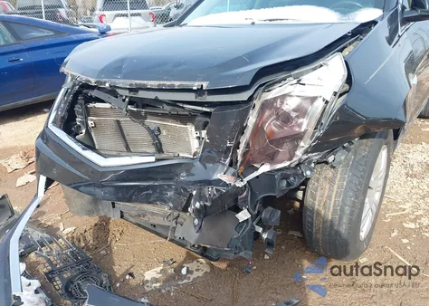 2013 Cadillac Srx Luxury Collection z USA, uszkodzony, nr VIN 3GYFNCE39DS609144